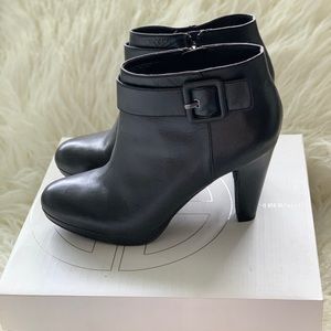 Giani Bernini Black Netty Leather Ankle Boots
